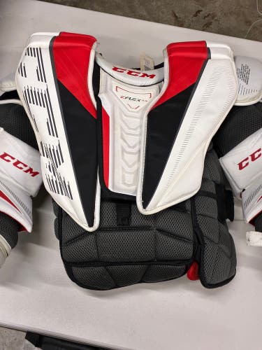 Intermediate Medium CCM Eflex 5.9 Goalie Chest Protector (Used)