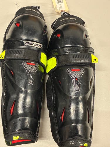 Junior Bauer Vapor 3X Shin Pads 11" (Used)