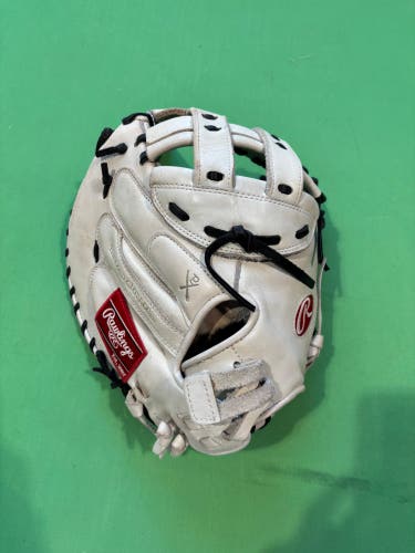 White Rawlings Liberty Advanced RH Catcher's Softball Glove 34"