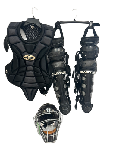 Used Easton 12-15 CATCHERS SET Catchers Helmet w/Mask Black One Size 11692-S000140174