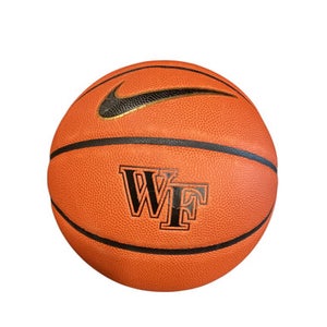Used Nike Basketball Womens Indoor 11884-S000048819
