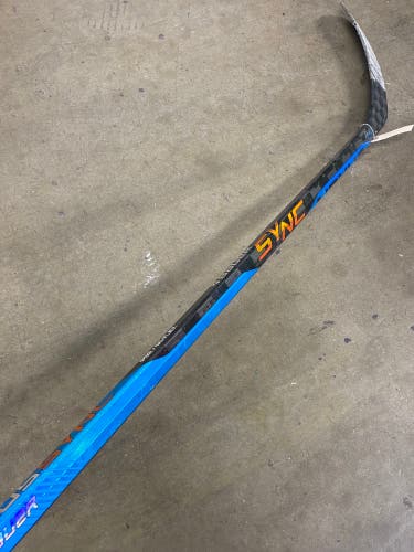 Junior Bauer Nexus Sync Hockey Stick Right Handed P92 (Used)