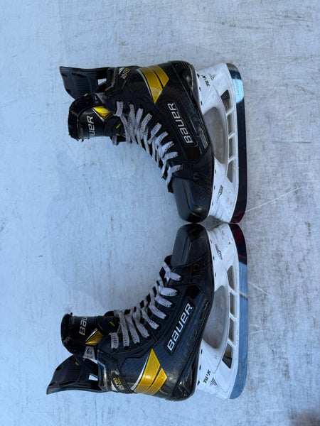 Bauer Supreme UltraSonic Hockey Skates Regular Width Size 6.5 (Used)