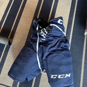 Men's Senior Small CCM hp31 Hockey Pants Pro Stock (Used)