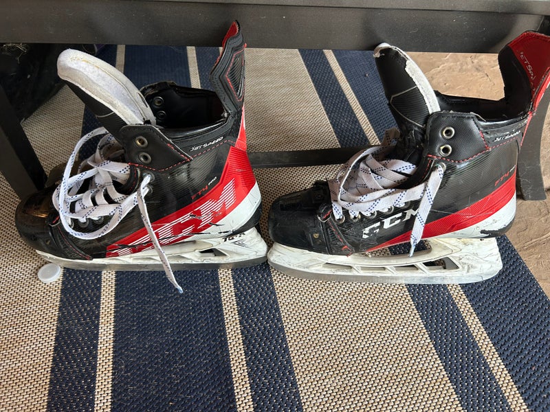 CCM JetSpeed FT4 Pro Hockey Skates Regular Width Pro Stock 7 (Used)
