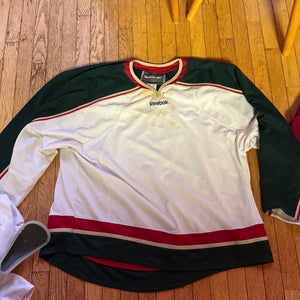 Men’s Hockey Jersey Bundle