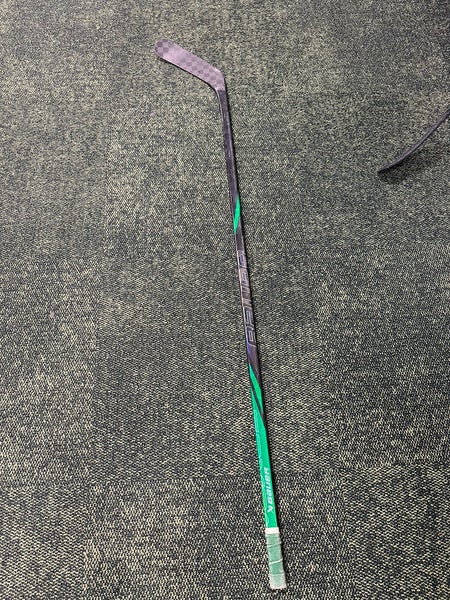 Senior Bauer Nexus Tracer Left Hand Hockey Stick P92M 87 flex used and cracked blade