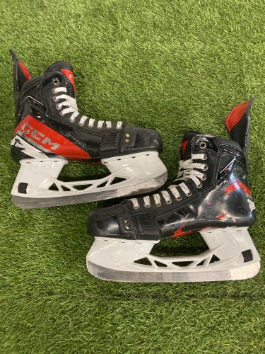 CCM Jetspeed FT6 Pro - Senior