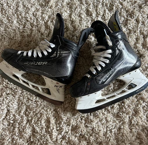 Bauer Vapor Hyperlite 2 Skates Pro Stock 8.5 Used