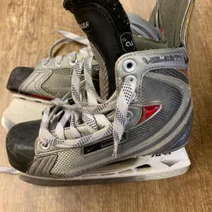 Bauer Vapor X Velocity Hockey Skates Regular Width Size 2 (Used)