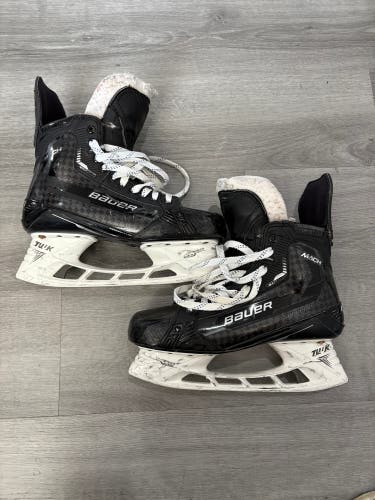 Bauer Supreme Mach Hockey Skates Regular Width Pro Stock 10 3/4 Used)
