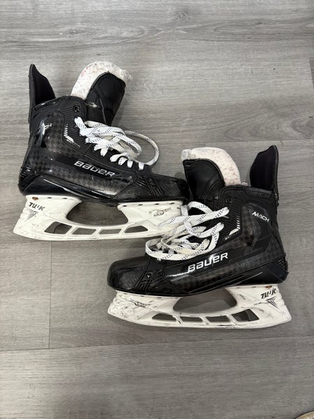 Bauer Supreme Mach Hockey Skates Regular Width Pro Stock 10 3/4 Used)