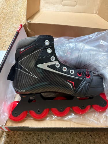 Alkali fire goalie Inline Skates Size 5 (New)
