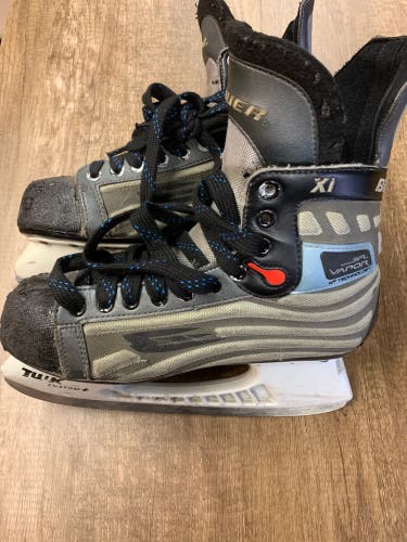 Bauer Vapor SFL Hockey Skates Regular Width 8.5 (Used)