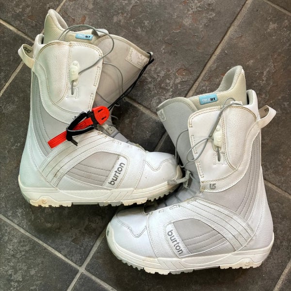 Women's Burton Mint Snowboard Boots | Size 6.5