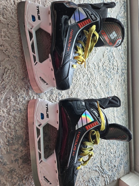 2025 True HZRDUS 5X Hockey Skates Size 3.5 (Used)