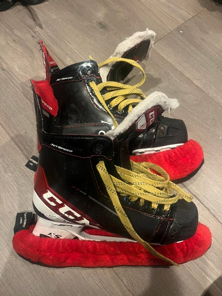 CCM JetSpeed FT475 Hockey Skates Size 4 (Used)