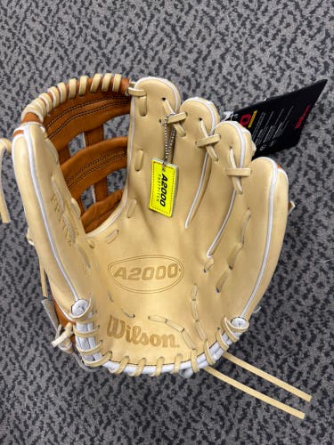 Wilson A2000 RH Softball Glove 12" (New)