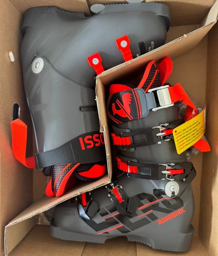 ZA Rossignol Boots (brand new)