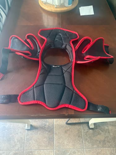 Men's Medium Youth CCM Jetspeed Edge Shoulder Pads (Used)