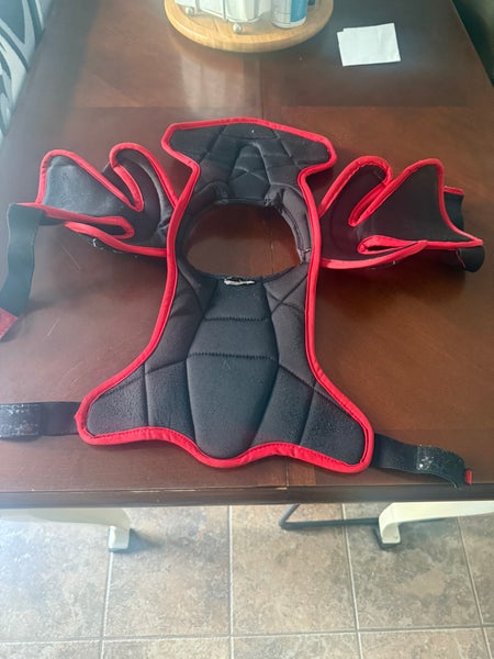 Men's Medium Youth CCM Jetspeed Edge Shoulder Pads (Used)
