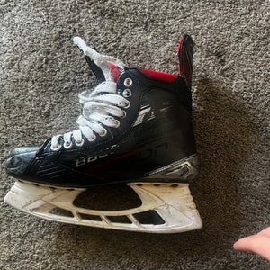 2024 Bauer Vapor X4 Hockey Skates Regular Width 8.5 (Used)