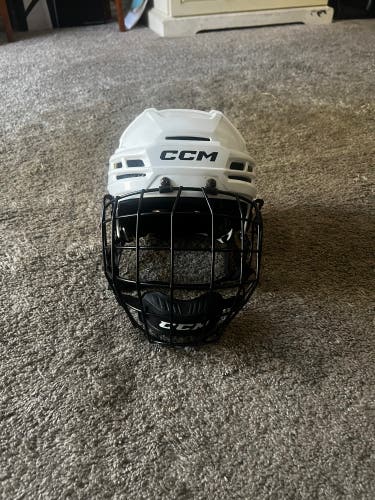 Medium CCM Super Tacks X Helmet (Used)