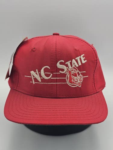NEW Vintage NC State Wolfpack College Sports Universal Industries Hat Snapback