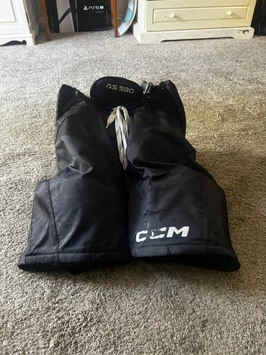 Men's Senior Medium CCM Tacks AS 580 Hockey Pants (Used)