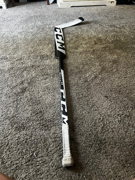 Senior CCM Eflex 5.5 Goalie Stick 26" Paddle (Used)