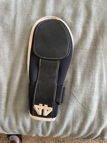 44 Custom Sliding Mitt (Used)