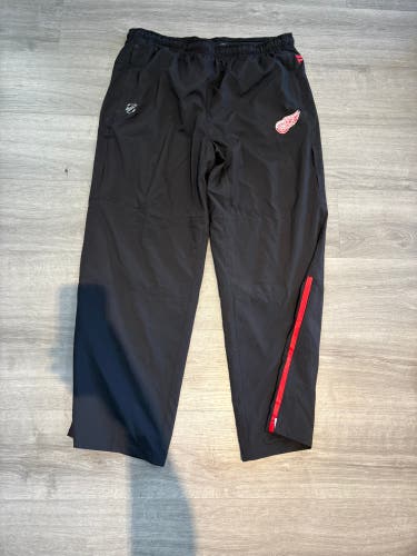 Detroit Red Wings Black Men's Pants (Multiple Sizes)
