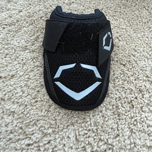 Black Junior EvoShield Elbow Guard Elbow Protection (Used)