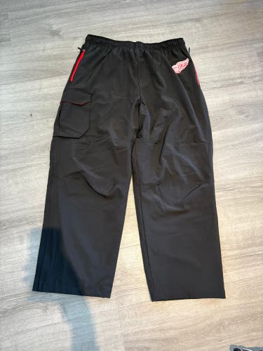 Detroit Red Wings Cargo Pocket Black Men's Pants (New)
