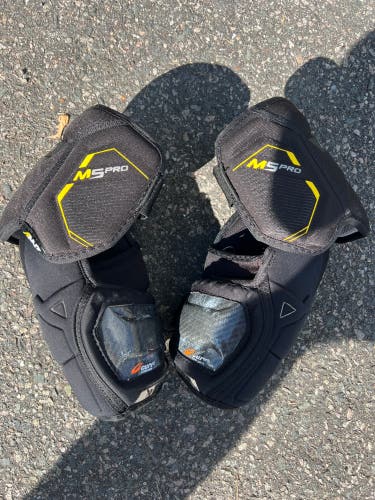 Senior Medium Bauer Supreme M5 Pro Elbow Pads (Used)