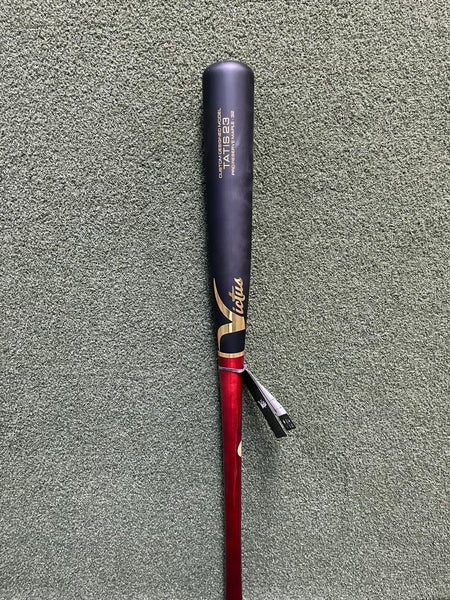 Victus Tatis 23 Bat 29 oz 32" (New)