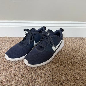 Men's Size M 8.5 (W 9.5) Nike Golf Shoes (Used)