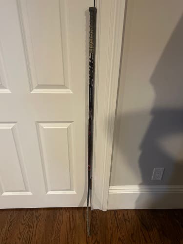 Junior Bauer Vapor 1X Lite Right Handed Hockey Stick P92 (Used)
