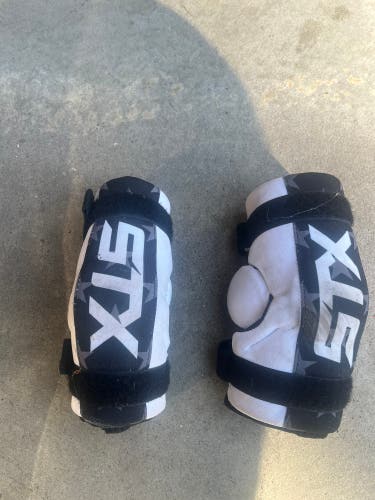 XS Youth STX Stallion 75 Arm Pads (Used)