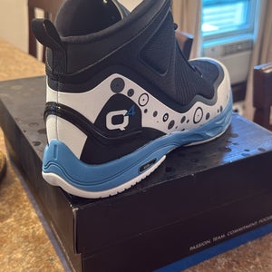 Men's Size M 12.0 (W 13.0) Shoes (New)
