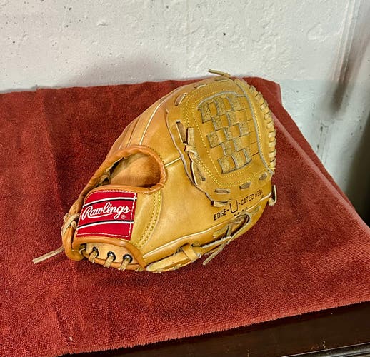Rawlings RBG90 Ken Griffey Jr. glove. RHT 11”