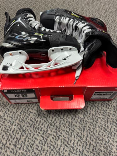 CCM Tacks XF 90 Hockey Skates Size 4 (New) Wide W/O Blades