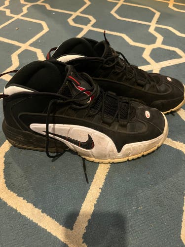 Men's Size M 10.0 (W 11.0) Nike Shoes (Used)