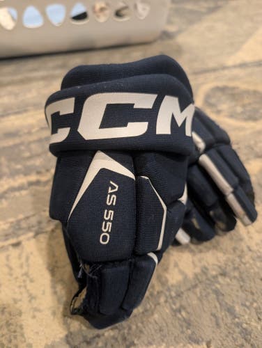 CCM Gloves 11" (Used)