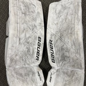 Medium Bauer Supreme M5 Pro Goalie Leg Pads (Used) 31”