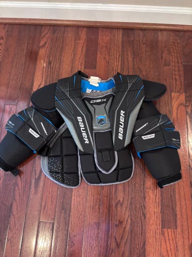 Large/Extra Large Bauer GSX Goalie Chest Protector (Used)