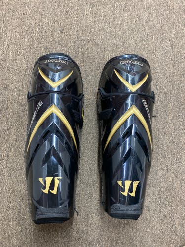 Warrior Messiah Senior 14" Shin Pads