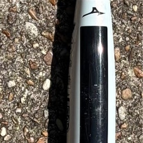 2025 Mizuno CRBN Pro Composite Bat (-10) 24 oz 34" (Used)