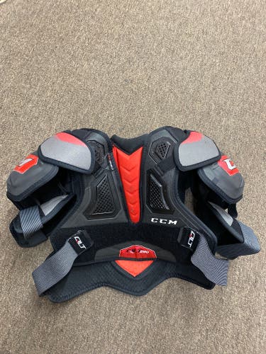 Medium Senior CCM QuickLite 290 Shoulder Pads (Used)