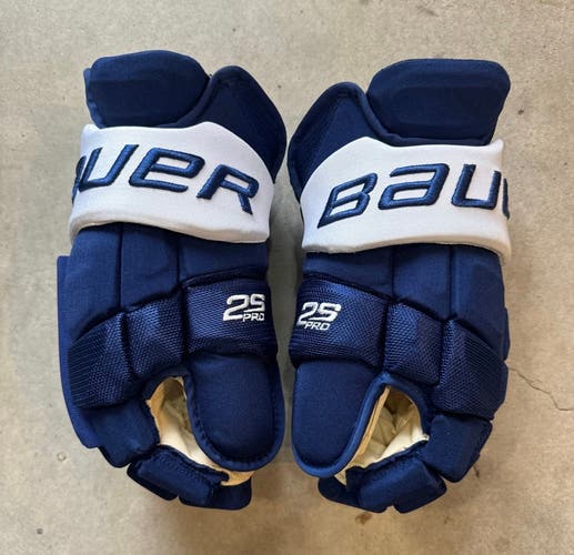 15” Jake Muzzin NHL Toronto Maple Leafs New Bauer Pro Stock Supreme 2S Pro Gloves